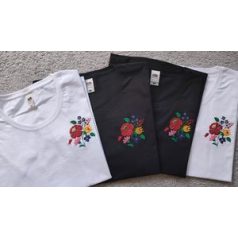 Hímzett női póló 2. 